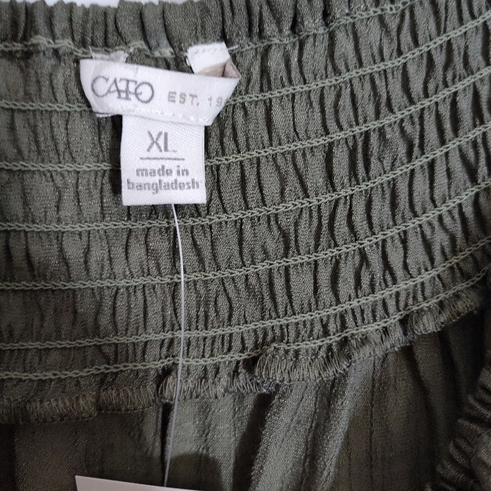 Olive Green ruffle sleeve top NWT - Picture 3 of 4
